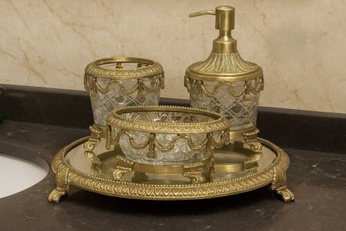 Pirinç & Kristal Dekoratif Banyo Seti – Altın Desenli - 1