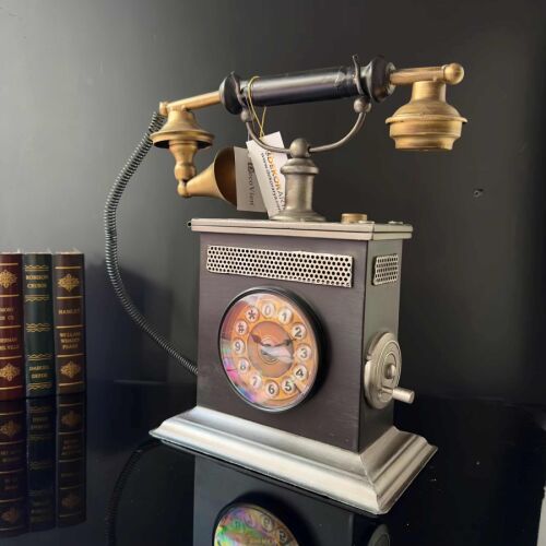 Nostaljik Telefon Tasarımlı Dekoratif Masa Saati (30×34 cm) - 3