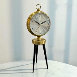 Retro Elegance Gold Masa Saati - Deco Vien 